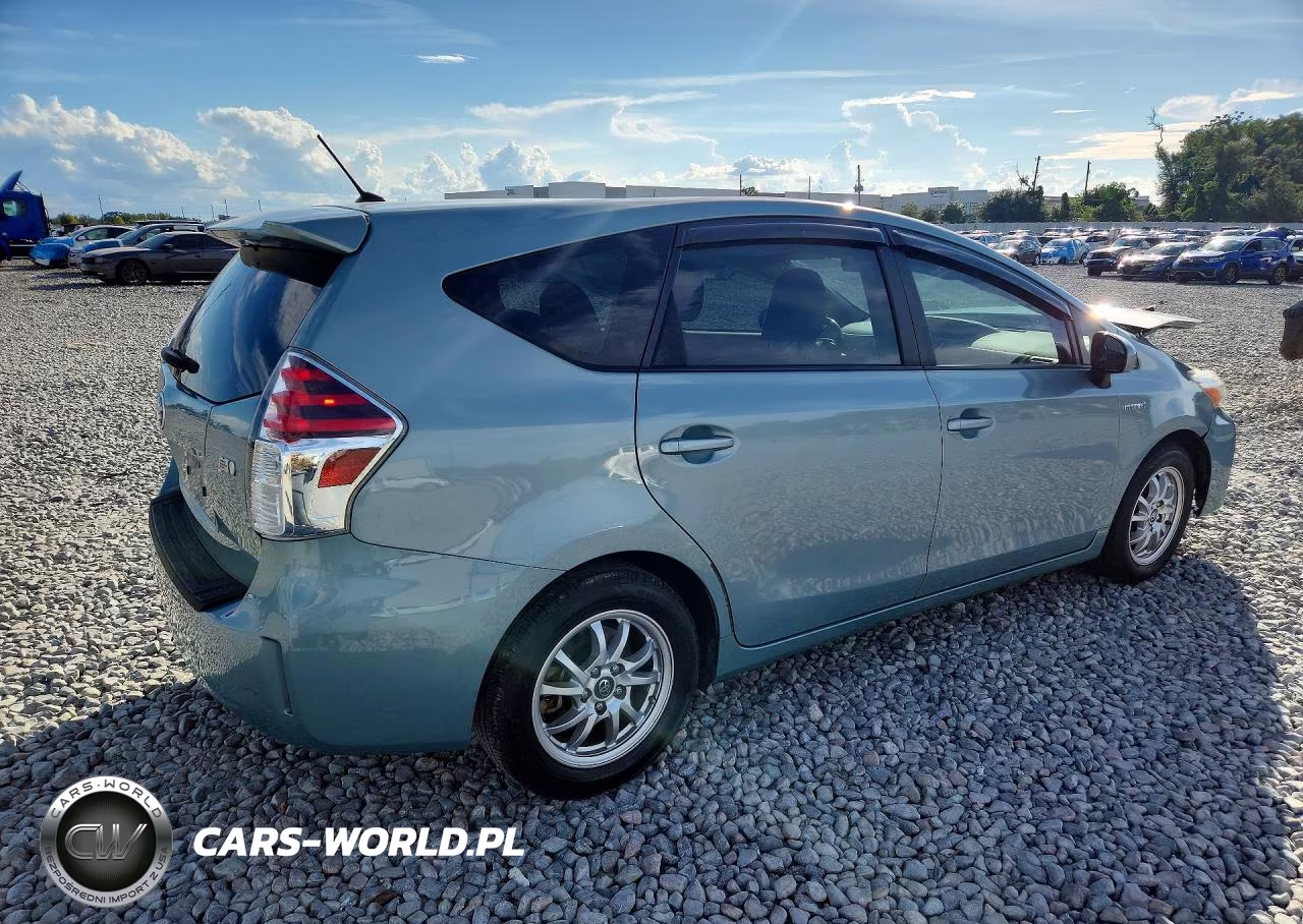 2015 Toyota Prius V Two VIN:JTDZN3EU9FJ022569 - 3