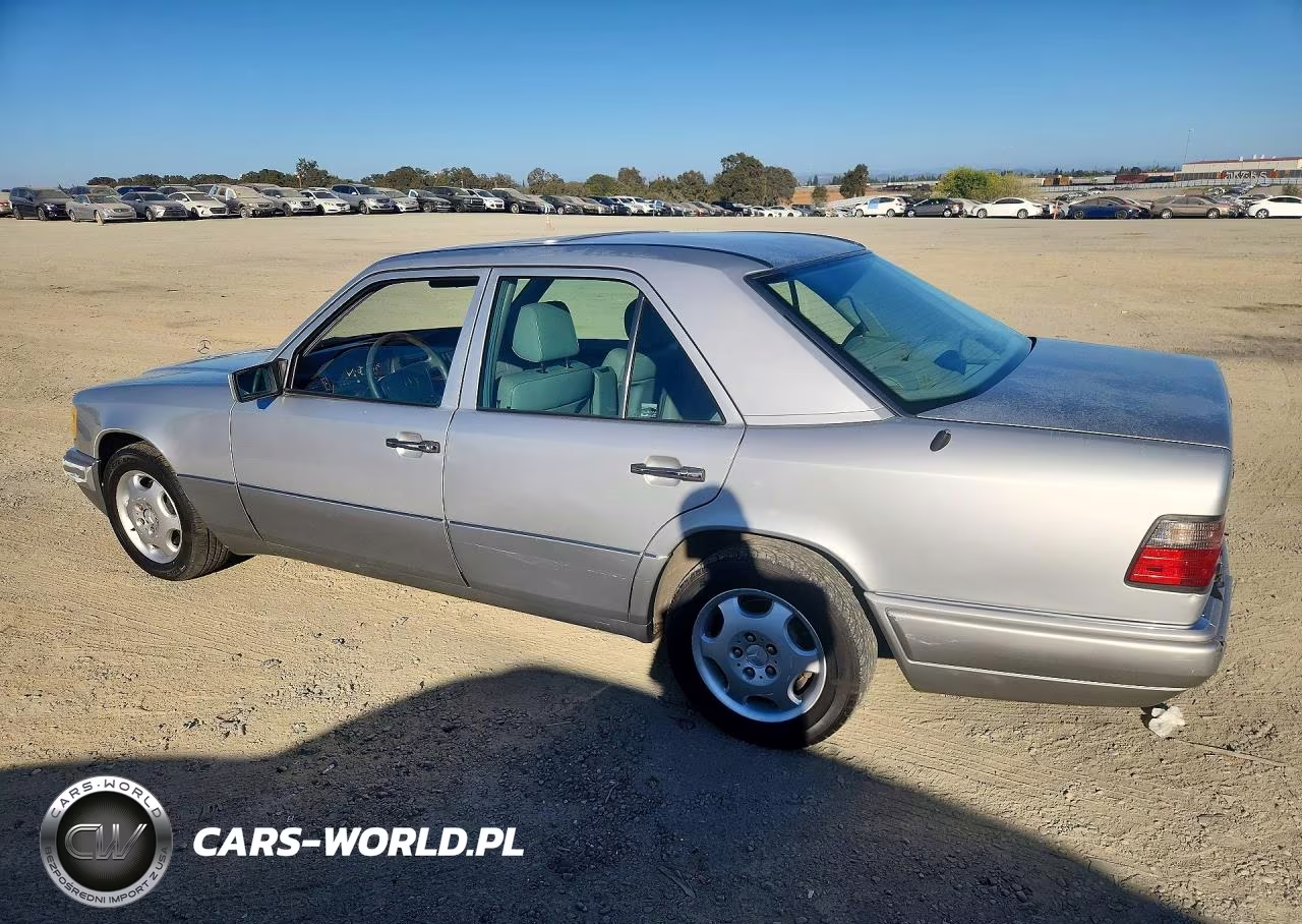 1995 Mercedes-Benz E 320 Base VIN:WDBEA32E6SC229442 - 2