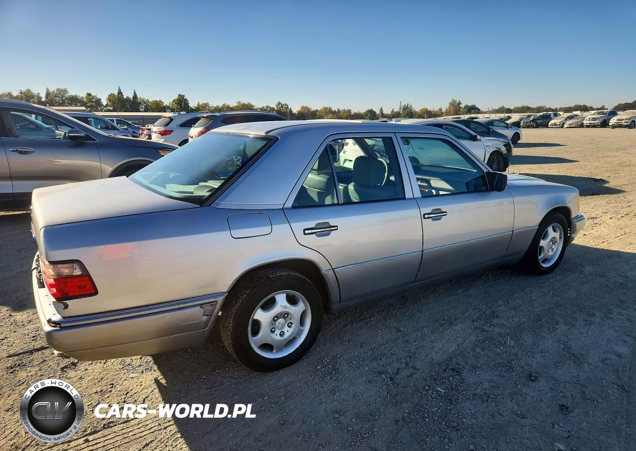 1995 Mercedes-Benz E 320 Base VIN:WDBEA32E6SC229442 - 3