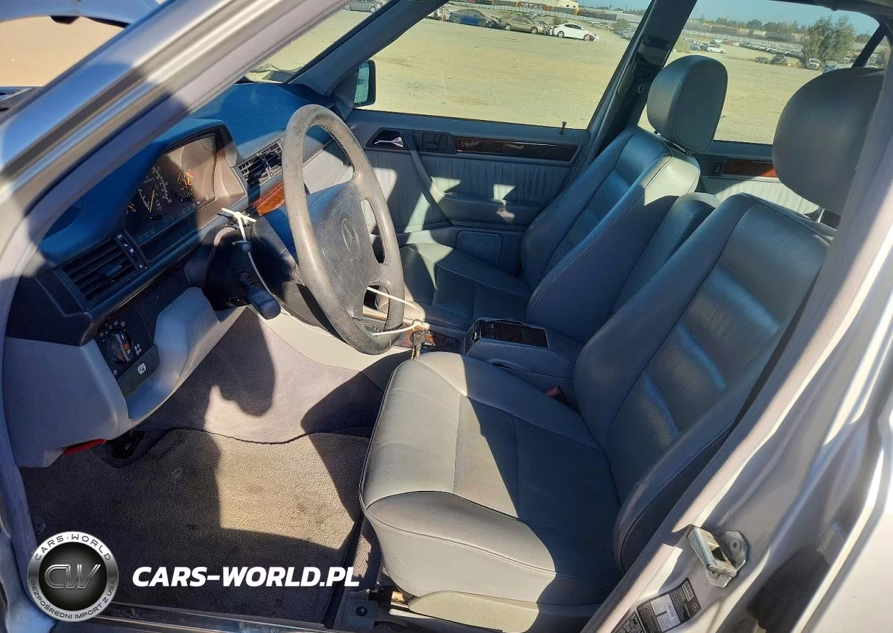 1995 Mercedes-Benz E 320 Base VIN:WDBEA32E6SC229442 - 7