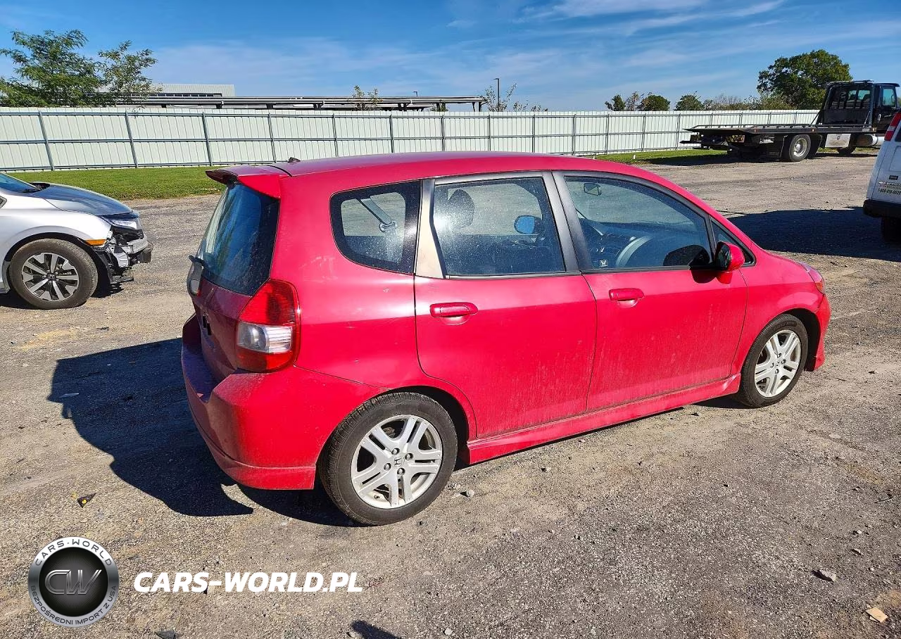 2008 Honda Fit Sport VIN:JHMGD38618S024979 - 3