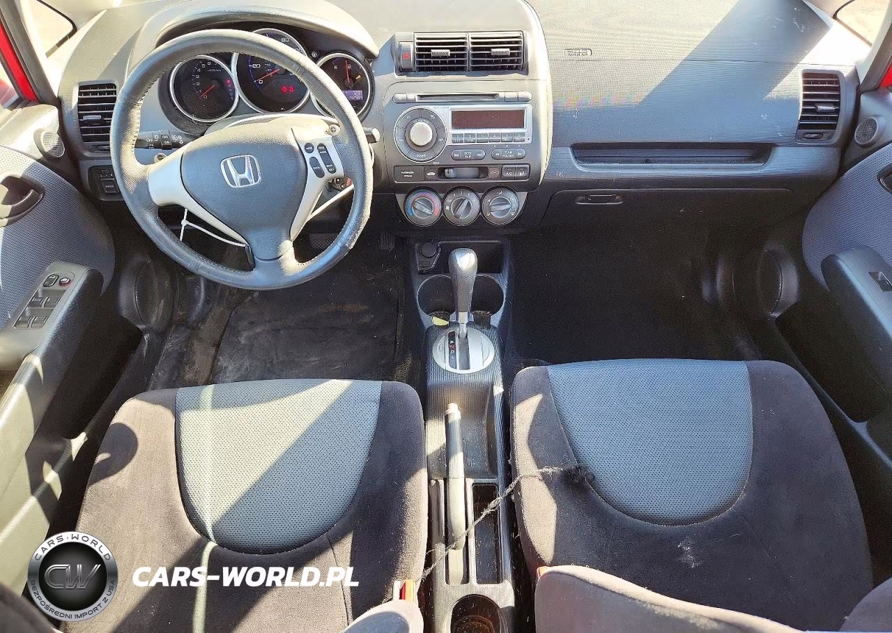 2008 Honda Fit Sport VIN:JHMGD38618S024979 - 8
