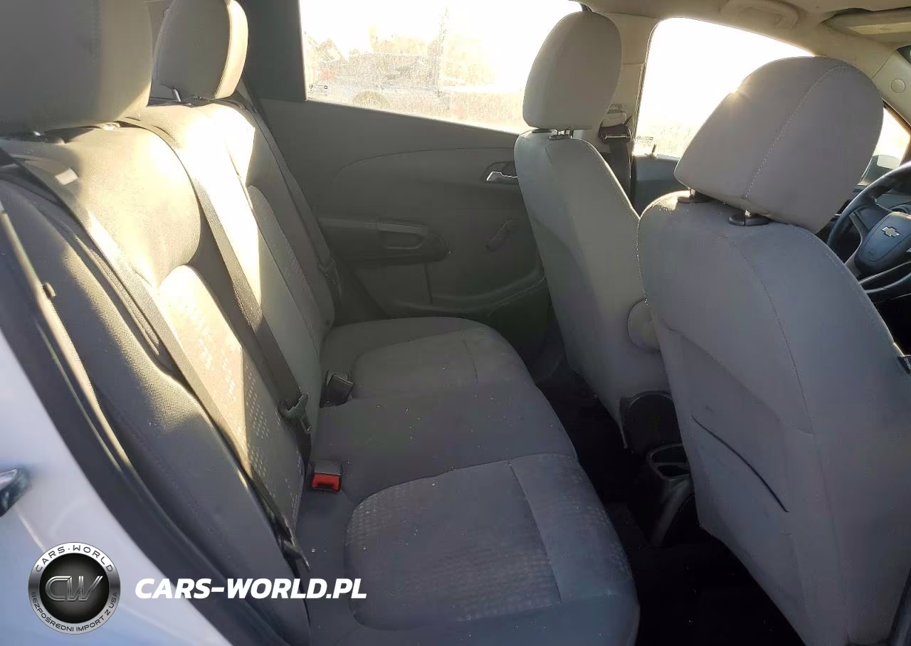 2013 Chevrolet Sonic Ls VIN:1G1JA6SH0D4200035 - 10