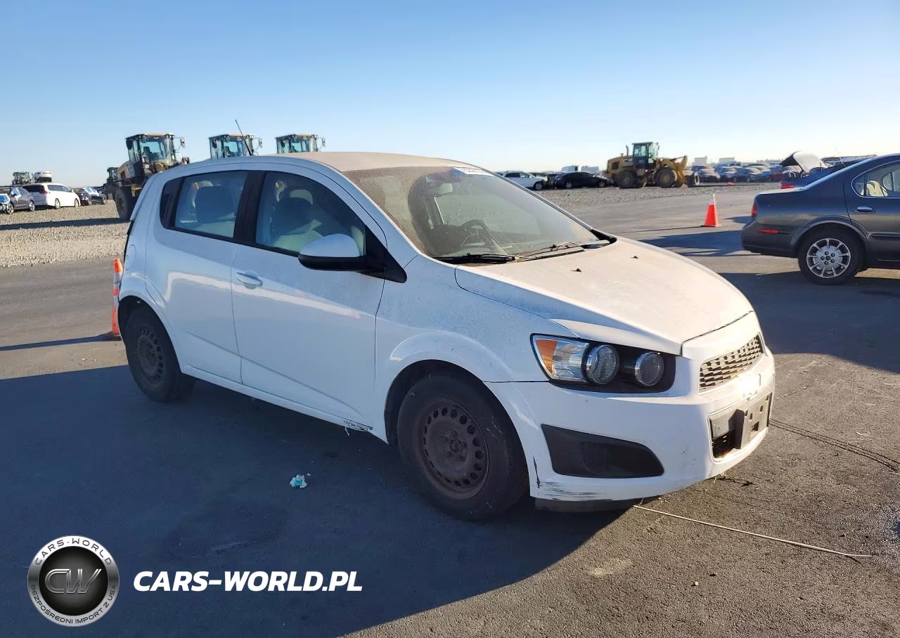2013 Chevrolet Sonic Ls VIN:1G1JA6SH0D4200035 - 4
