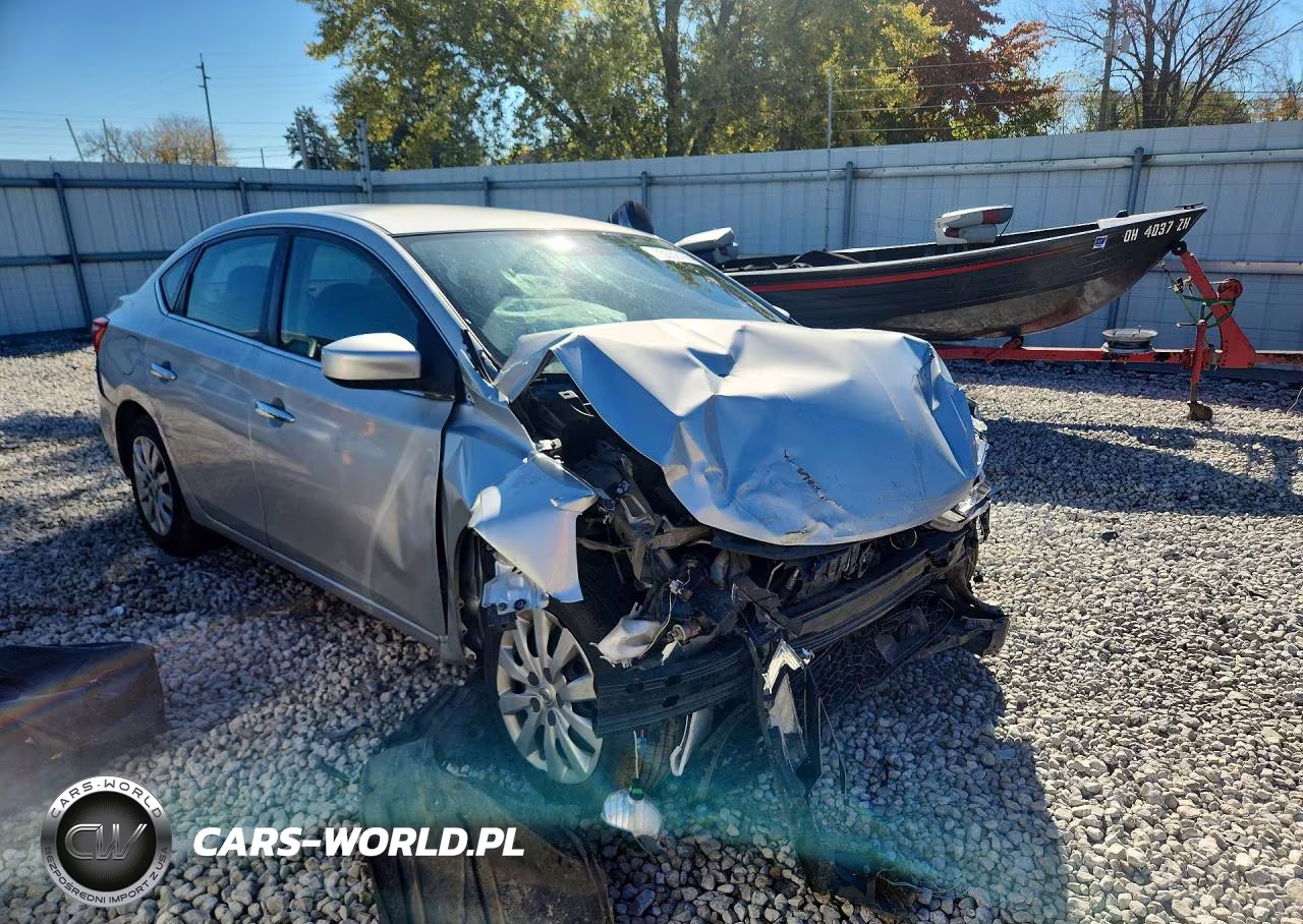 2018 Nissan Sentra S VIN:3N1AB7AP2JY277780 - 4