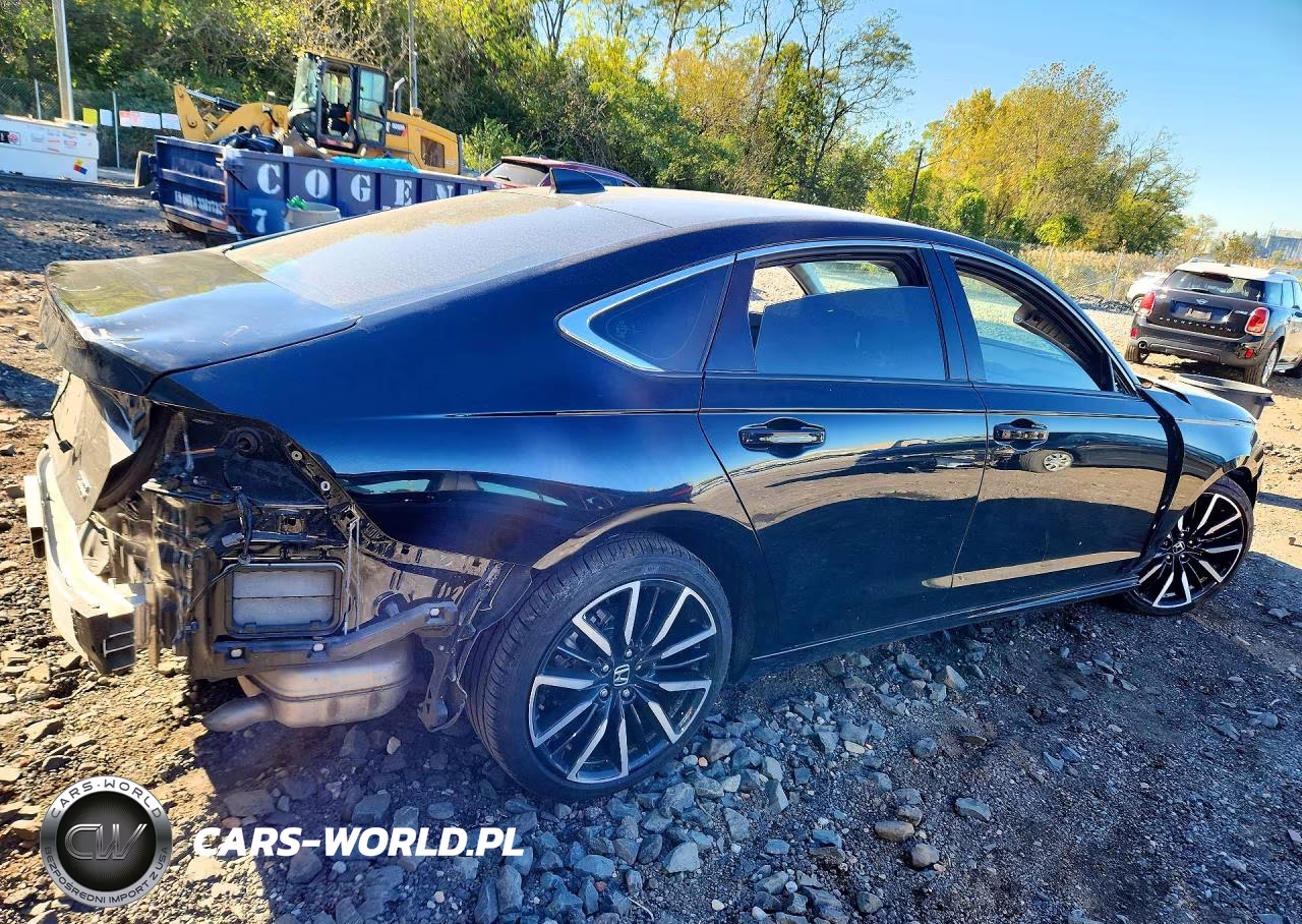 2024 Honda Accord Hybrid Touring VIN:1HGCY2F83RA092194 - 3