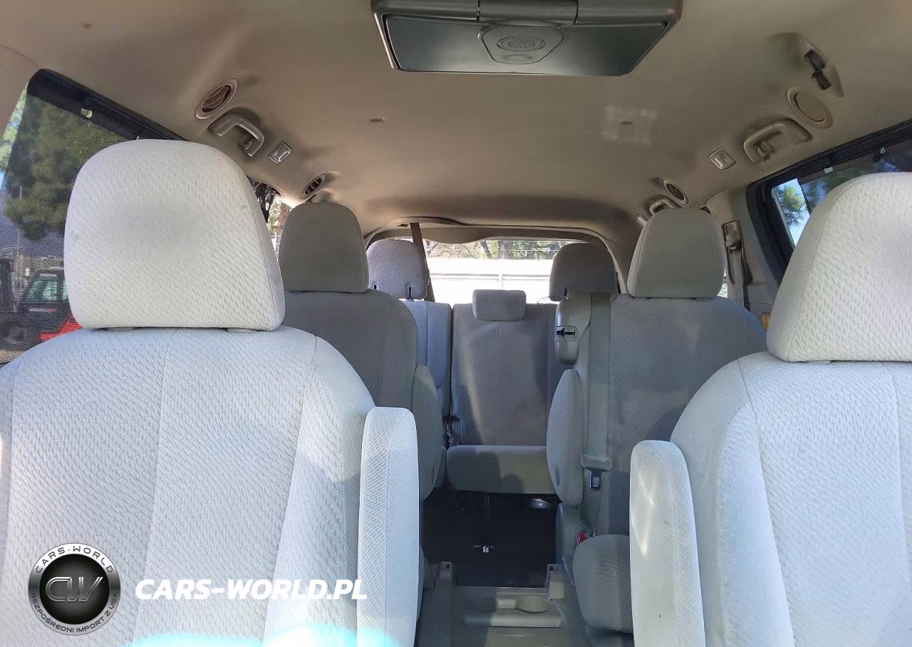 2012 Toyota Sienna Le VIN:5TDKK3DC4CS252487 - 10