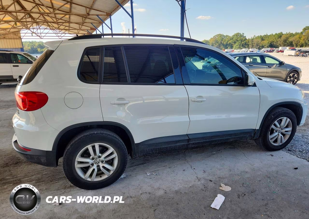 2016 Volkswagen Tiguan S VIN:WVGBV7AX7GW019193 - 3