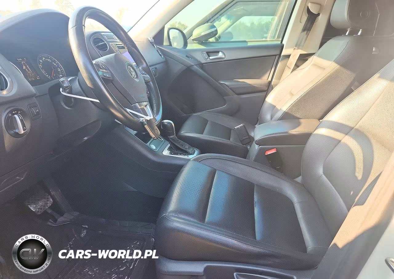 2016 Volkswagen Tiguan S VIN:WVGBV7AX7GW019193 - 7