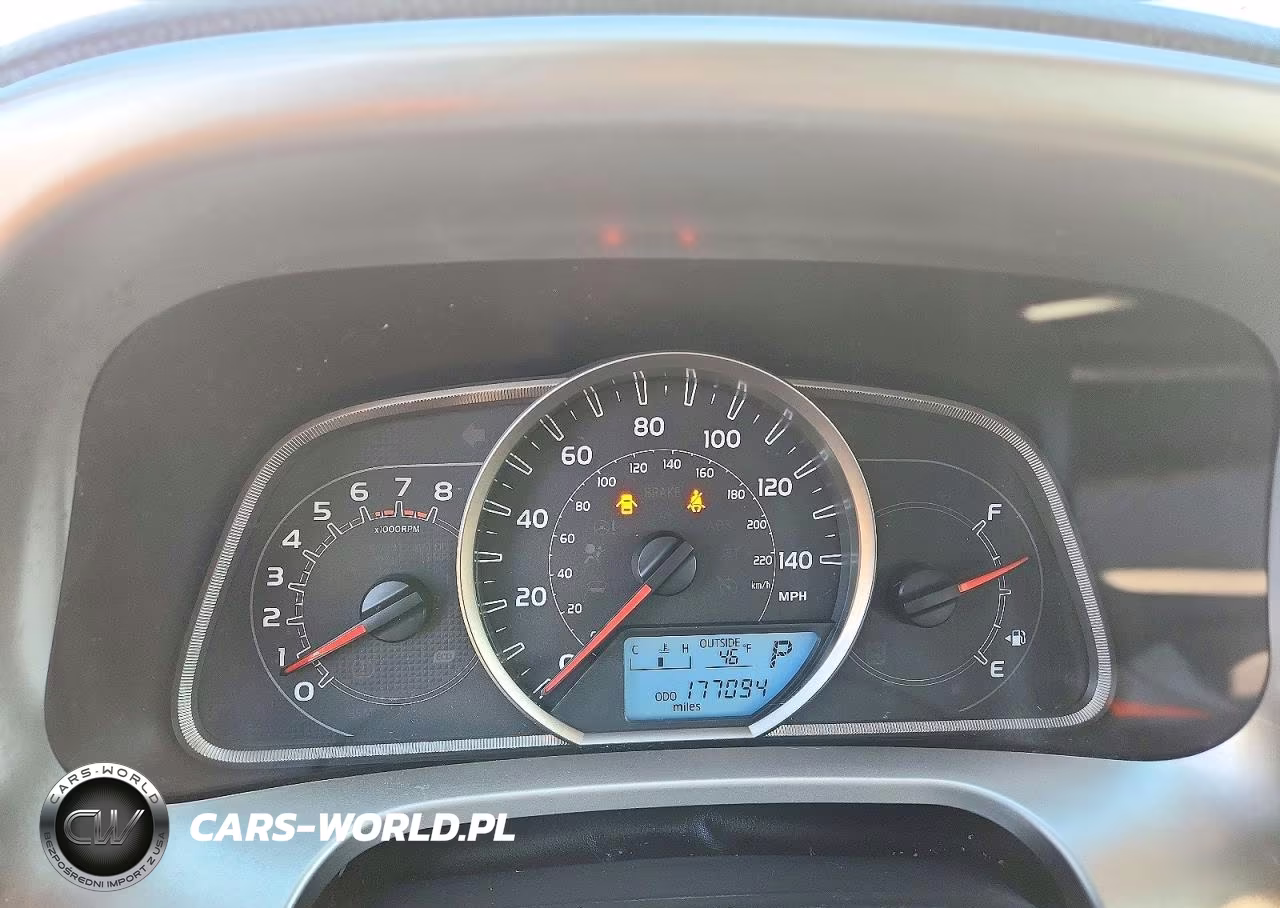 2015 Toyota Rav4 Xle VIN:JTMRFREV6FD117727 - 9
