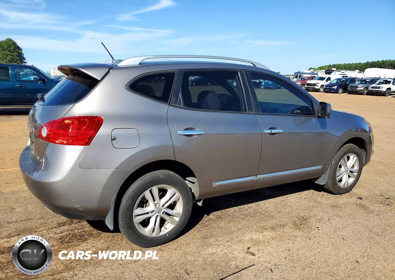 2012 Nissan Rogue S VIN:JN8AS5MV6CW718644 - 3