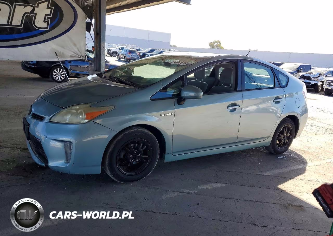 2014 Toyota Prius Three