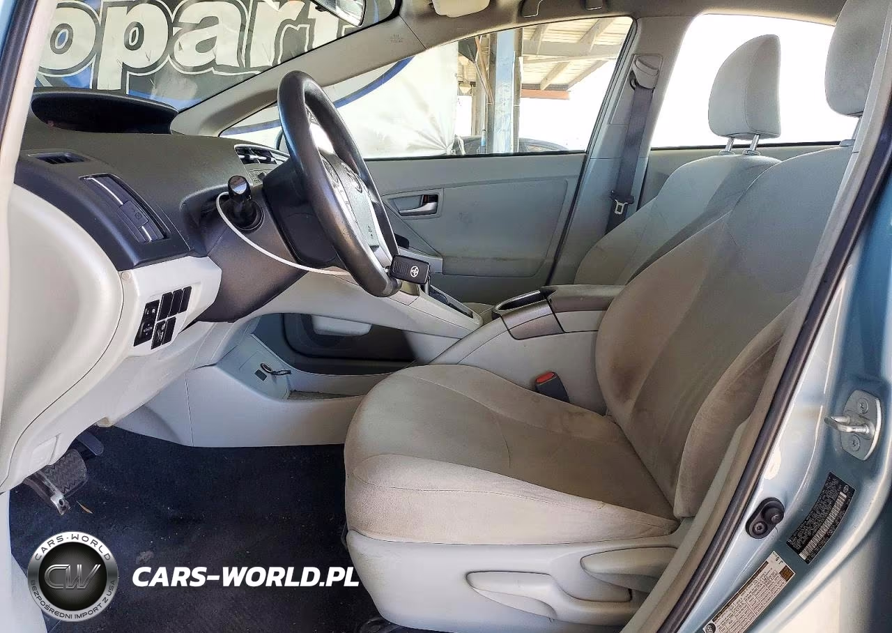 2014 Toyota Prius Three VIN:JTDKN3DU0E1839737 - 7