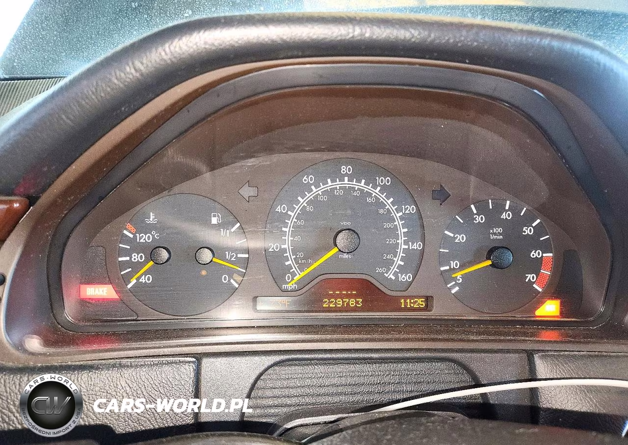 1999 Mercedes-Benz E 430 VIN:WDBJF70H1XA885135 - 9