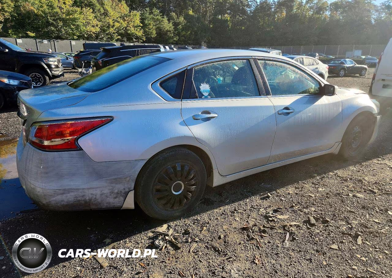 2014 Nissan Altima 2.5 VIN:1N4AL3AP2EC100413 - 3