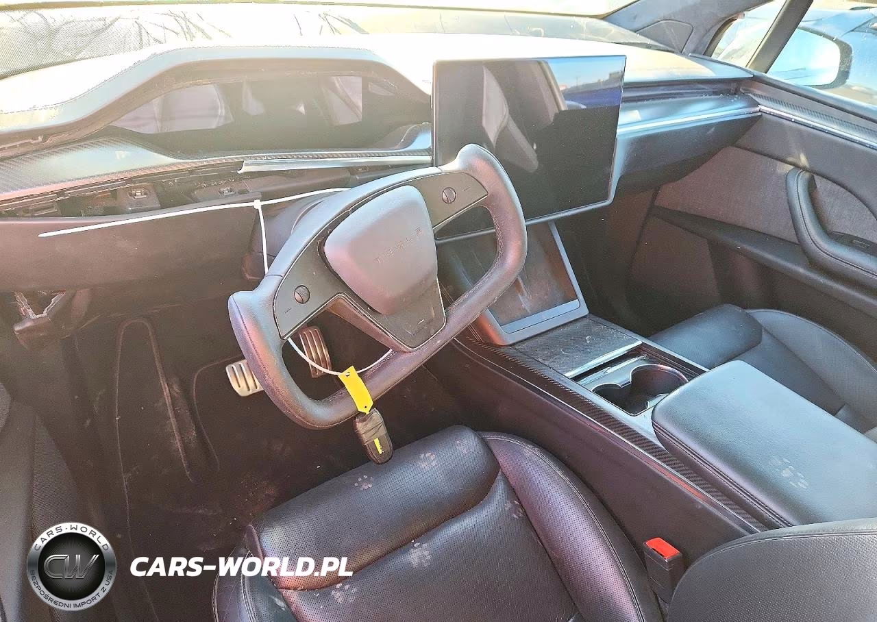 2022 Tesla Model X VIN:7SAXCBE67NF330079 - 8