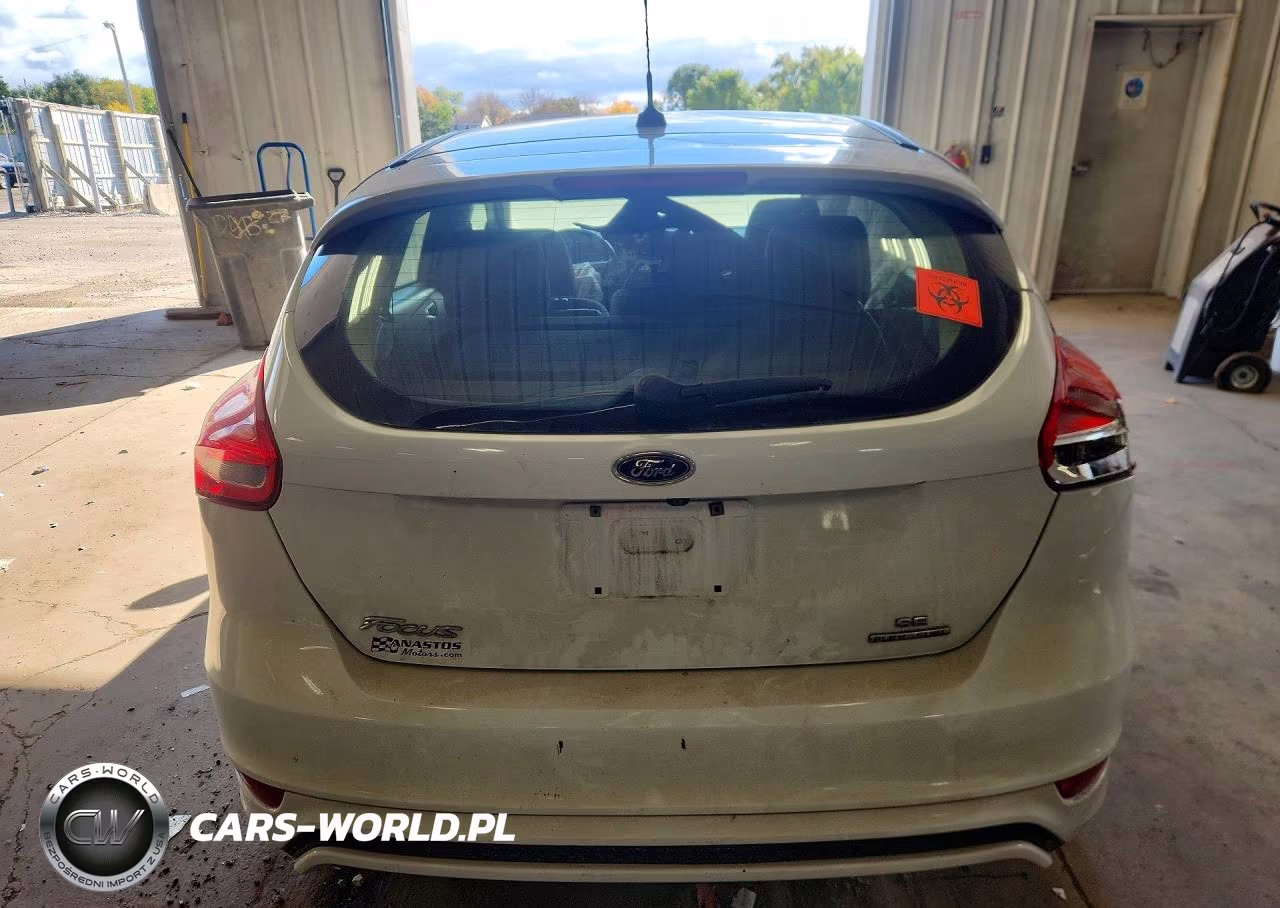 2016 Ford Focus Se VIN:1FADP3K27GL297179 - 6