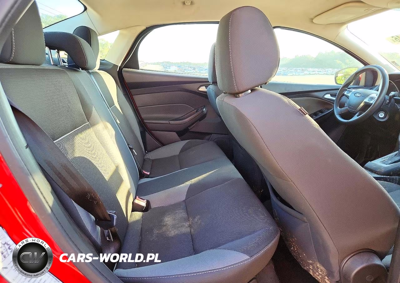 2014 Ford Focus Se VIN:1FADP3F22EL145690 - 10