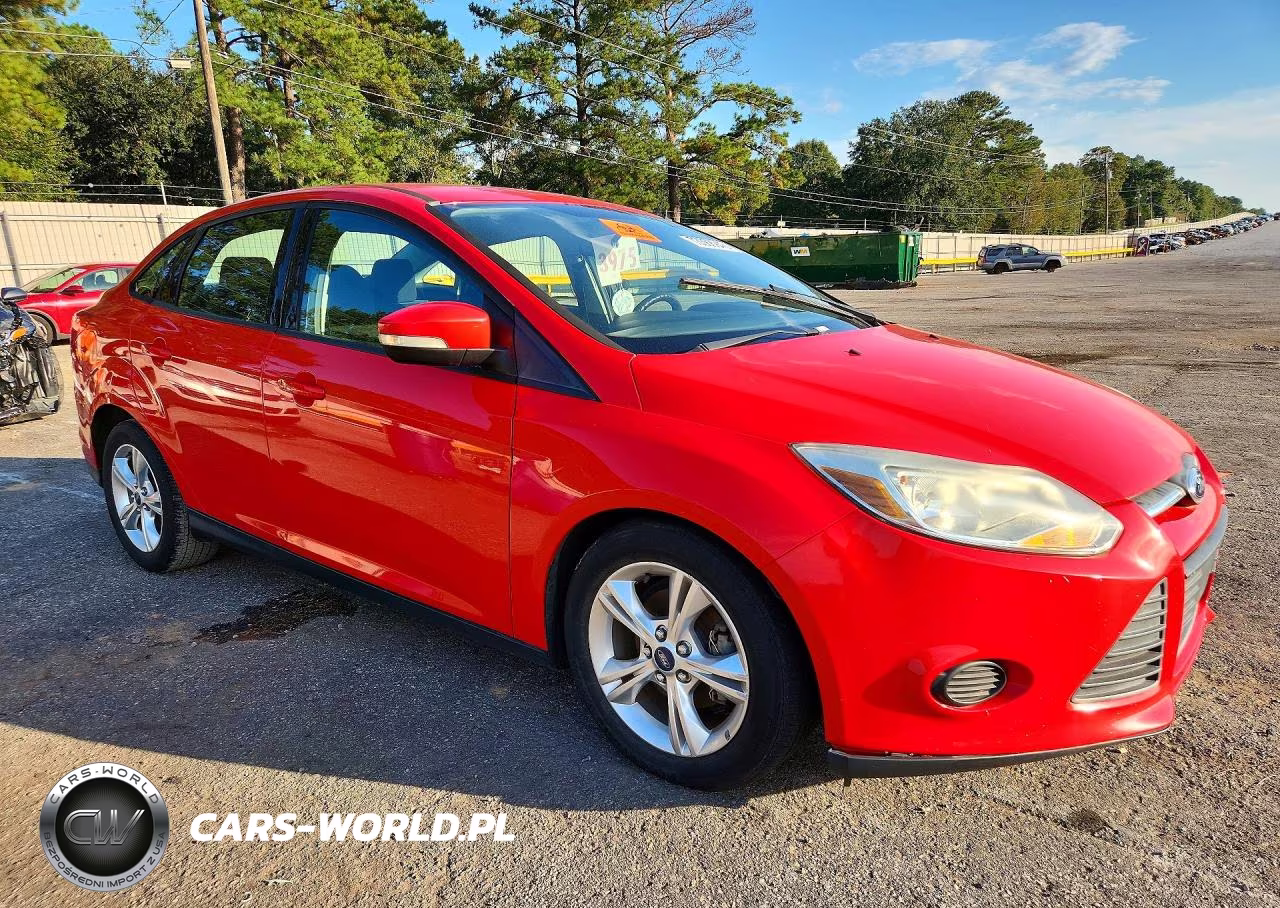 2014 Ford Focus Se VIN:1FADP3F22EL145690 - 4