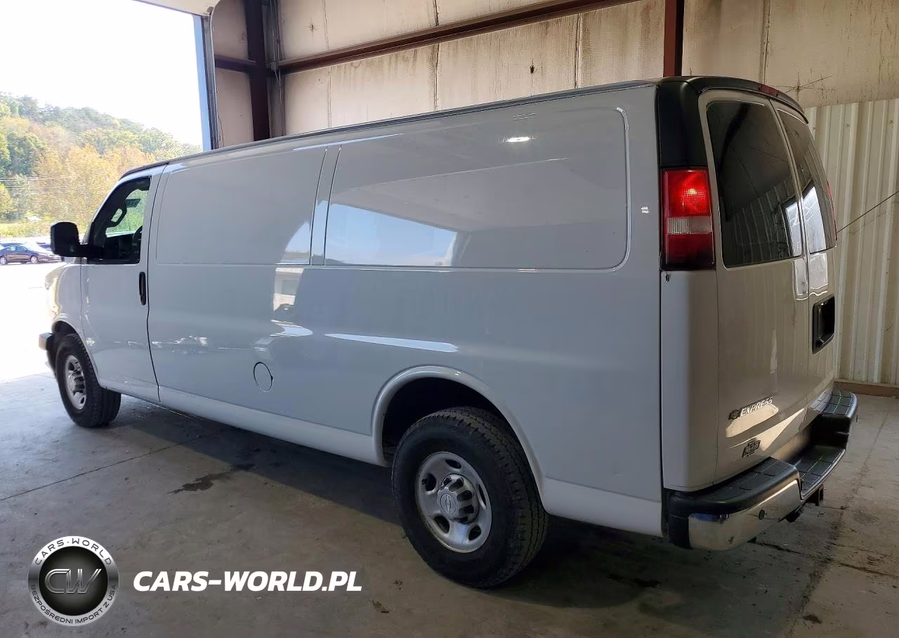2018 Chevrolet Express G3500 VIN:1GCZGHFG7J1330669 - 2