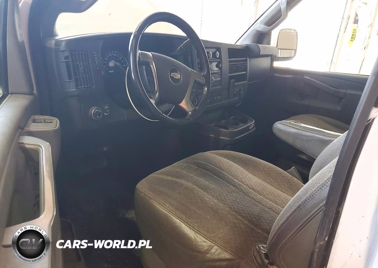 2018 Chevrolet Express G3500 VIN:1GCZGHFG7J1330669 - 8