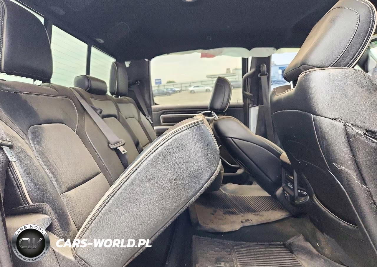 2021 Ram 1500 Laramie VIN:1C6RREJT9MN710999 - 10