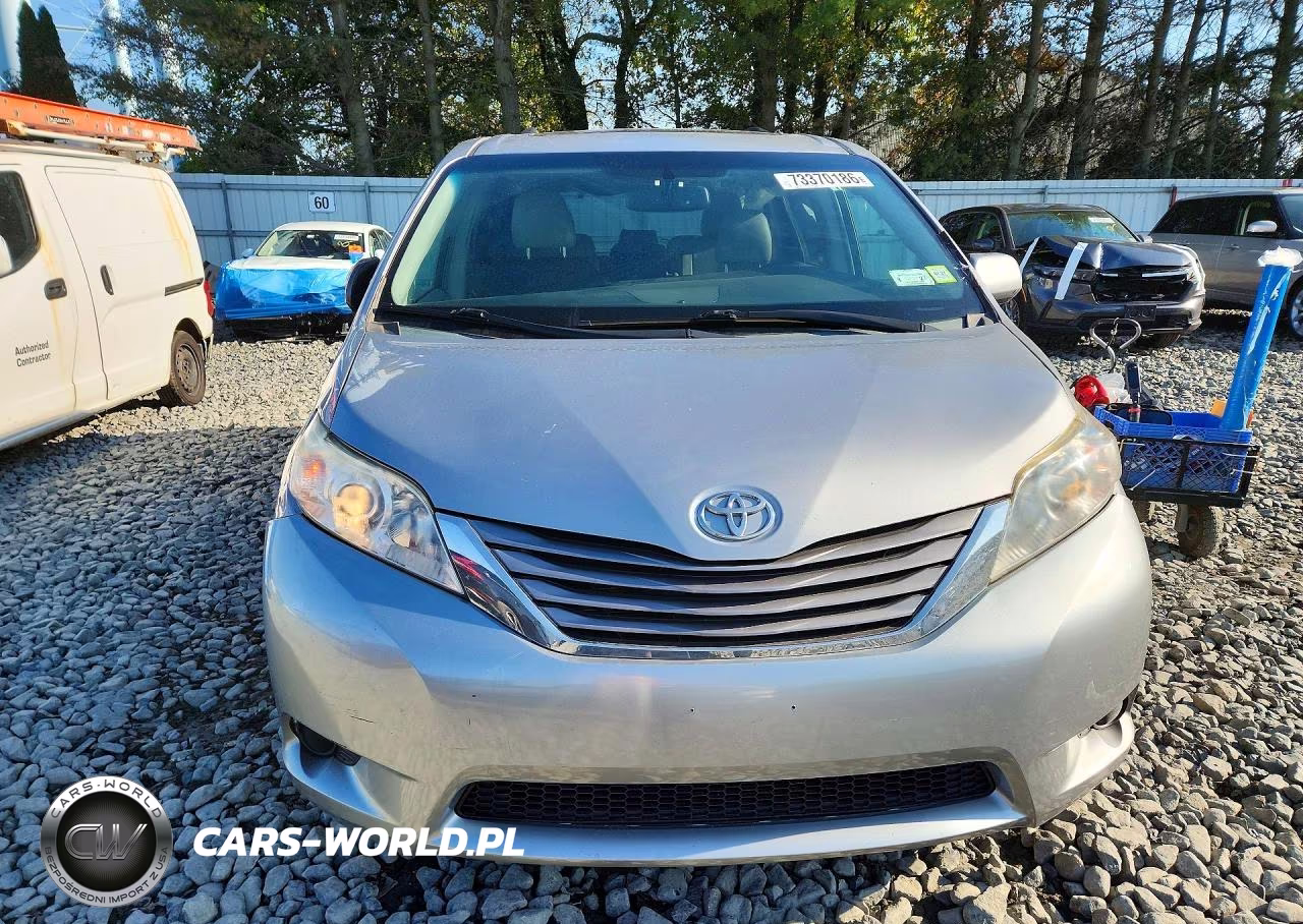 2015 Toyota Sienna Xle Premium 8-Passenger VIN:5TDYK3DC3FS545764 - 5