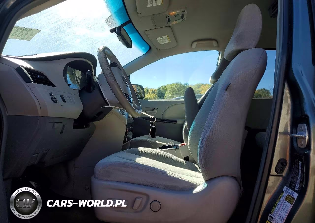 2013 Toyota Sienna Le VIN:5TDKK3DC5DS371988 - 7