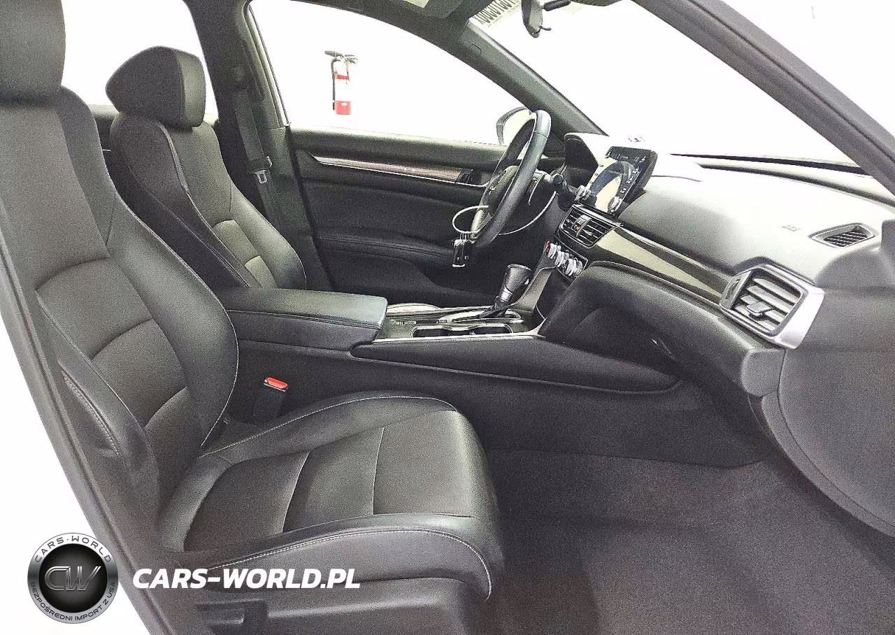 2018 Honda Accord Sport VIN:1HGCV1F32JA171965 - 13