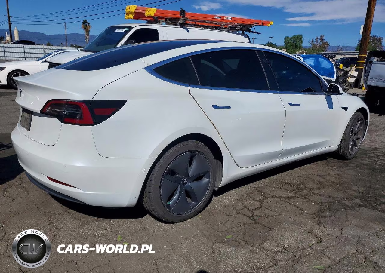2020 Tesla Model 3 VIN:5YJ3E1EA8LF660511 - 3