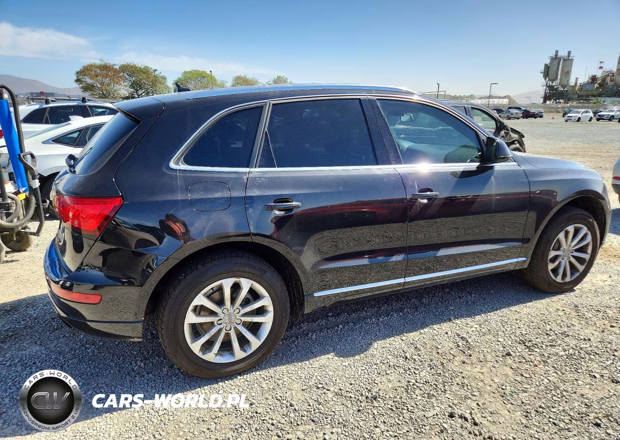 2014 Audi Q5 Premium VIN:WA1CFAFP4EA021130 - 3