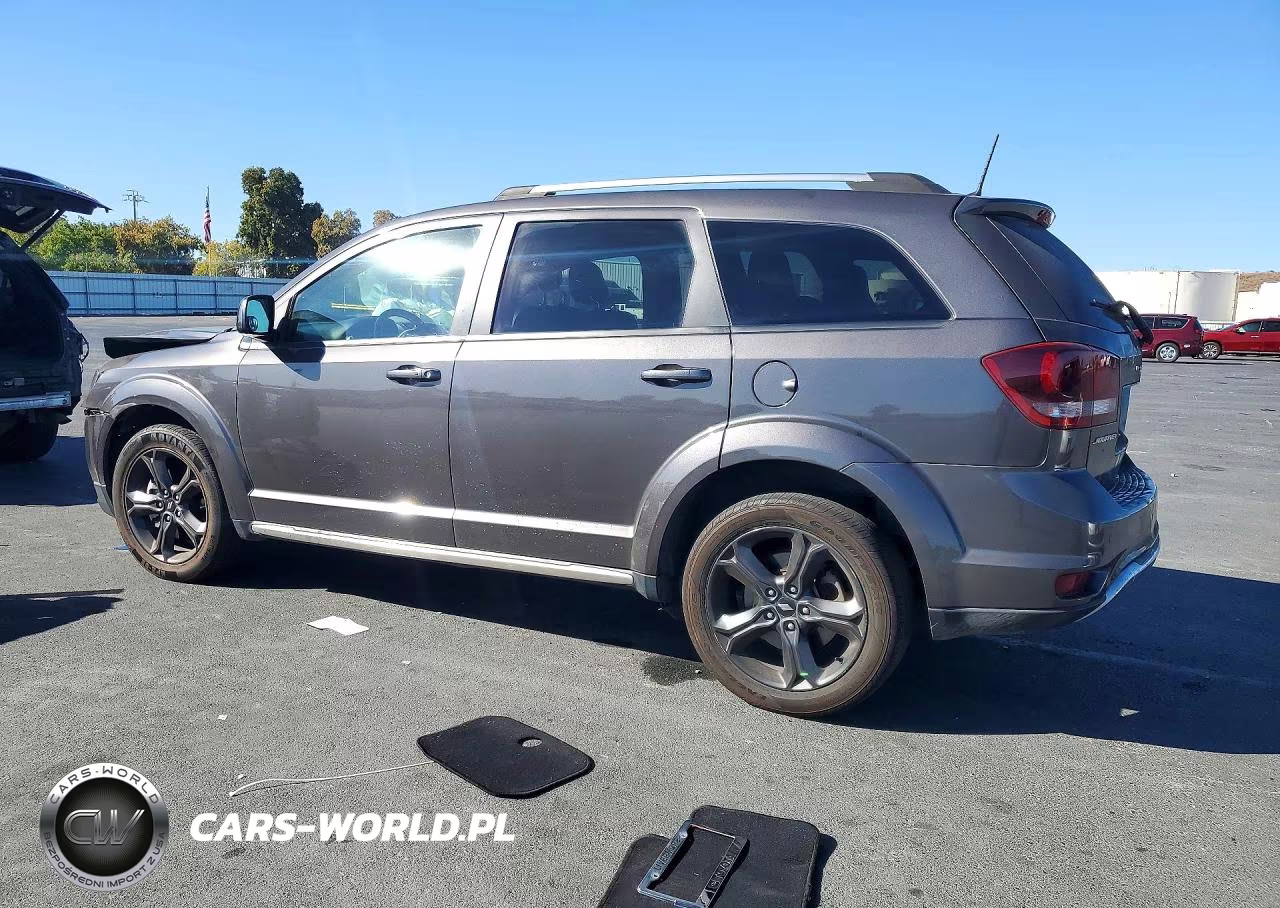 2020 Dodge Journey Crossroad VIN:3C4PDCGBXLT220166 - 2