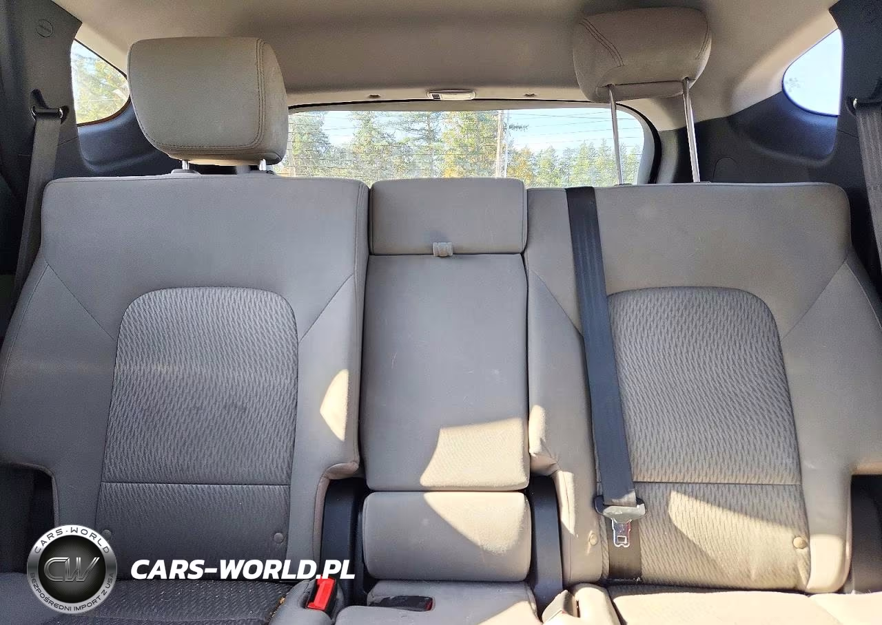 2016 Hyundai Santa Fe Sport 2.4L VIN:5XYZTDLB7GG339894 - 10