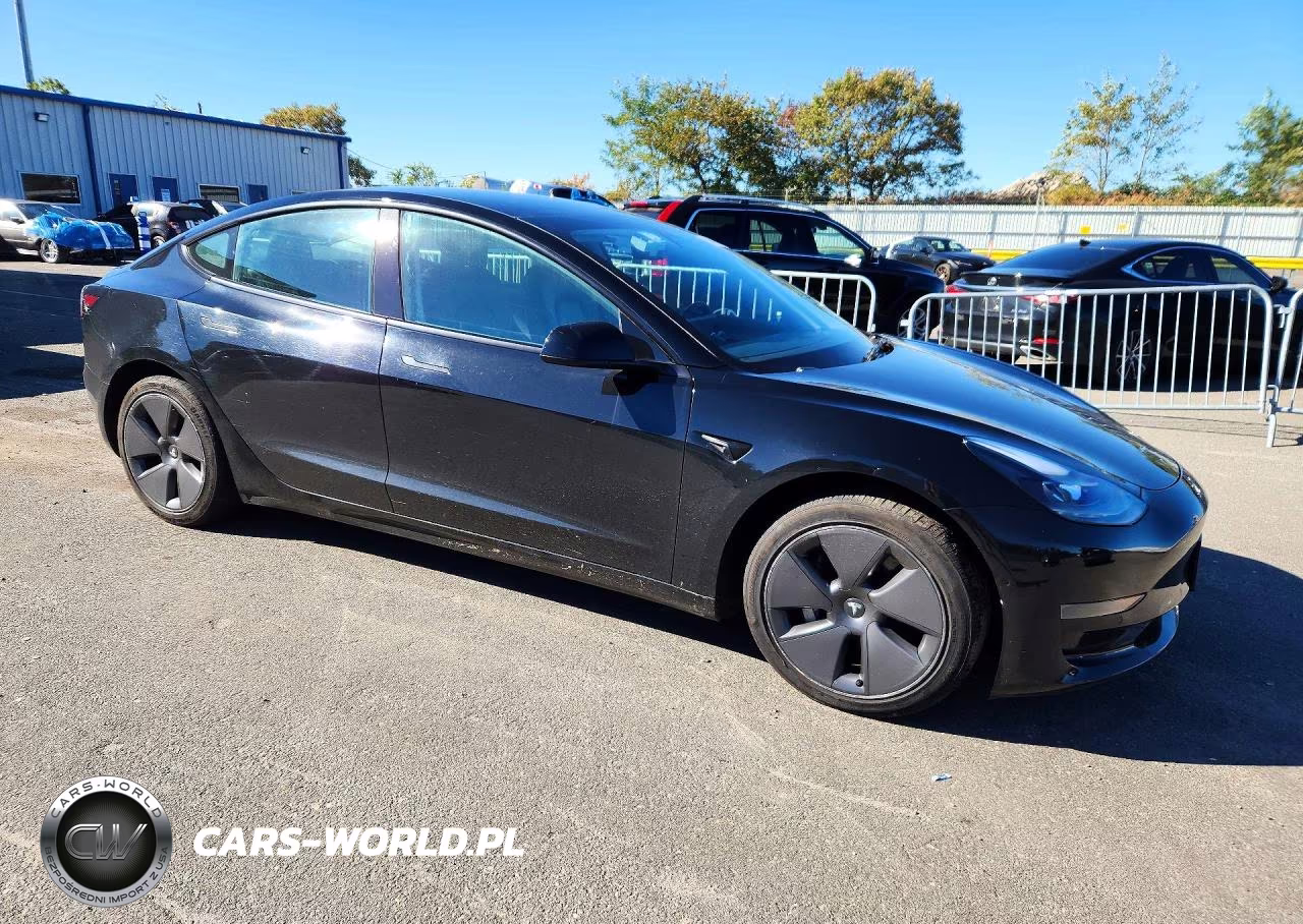 2022 Tesla Model 3 VIN:5YJ3E1EA8NF369963 - 4