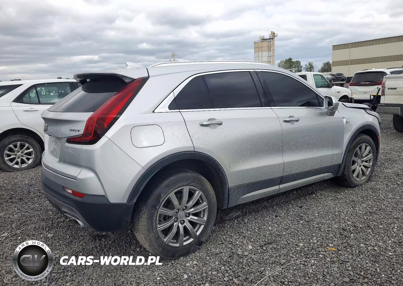 2020 Cadillac Xt4 Premium Luxury VIN:1GYFZDR4XLF023262 - 3