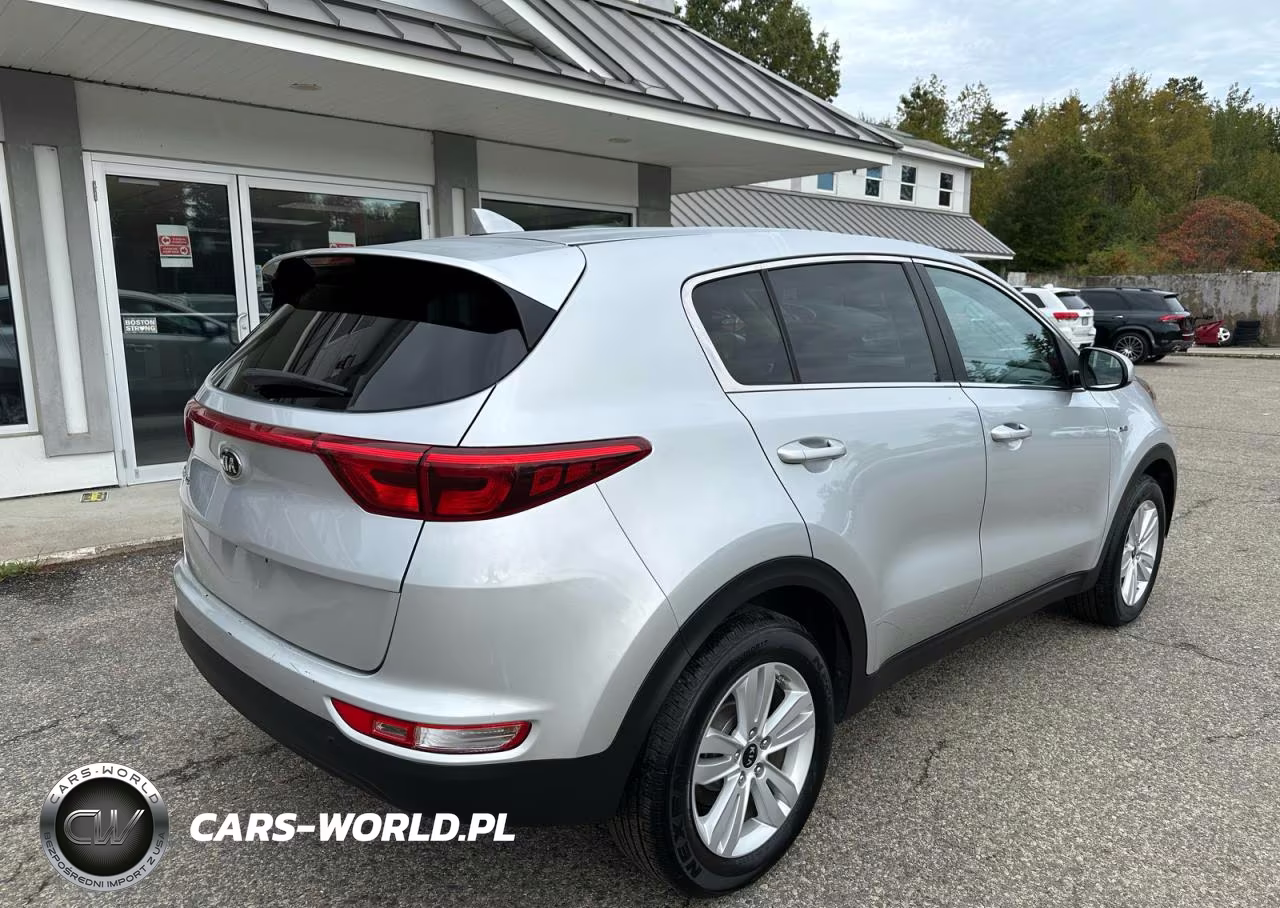 2018 Kia Sportage Lx VIN:KNDPMCAC1J7365387 - 4