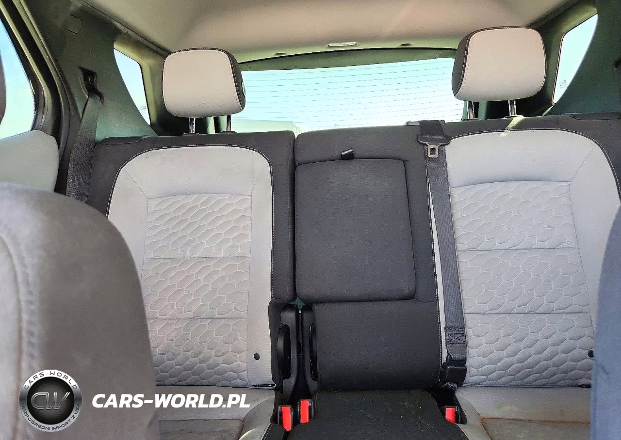 2019 Chevrolet Equinox Ls VIN:2GNAXHEV0K6307432 - 10
