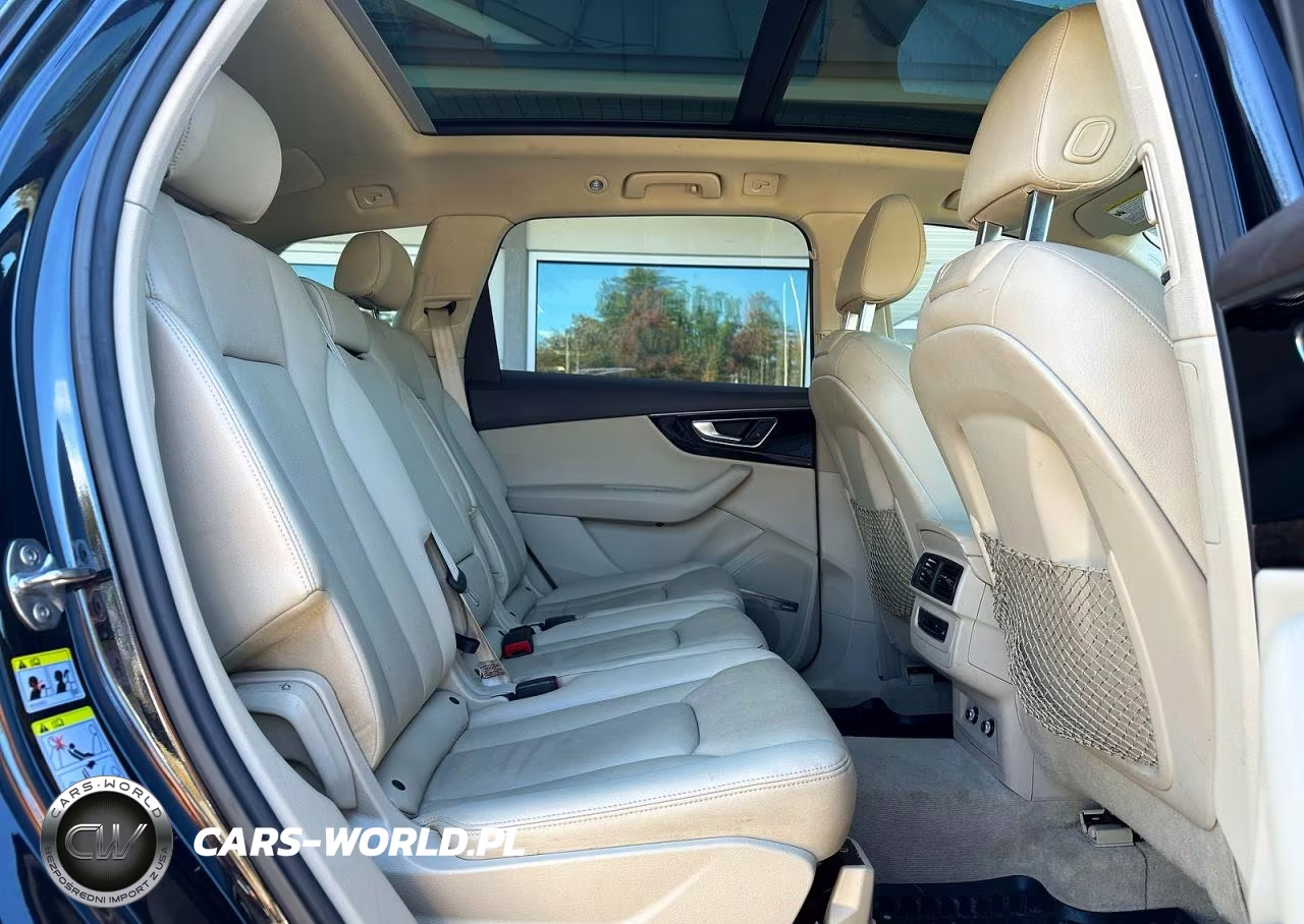 2019 Audi Q7 55 Premium VIN:WA1LAAF75KD033425 - 6