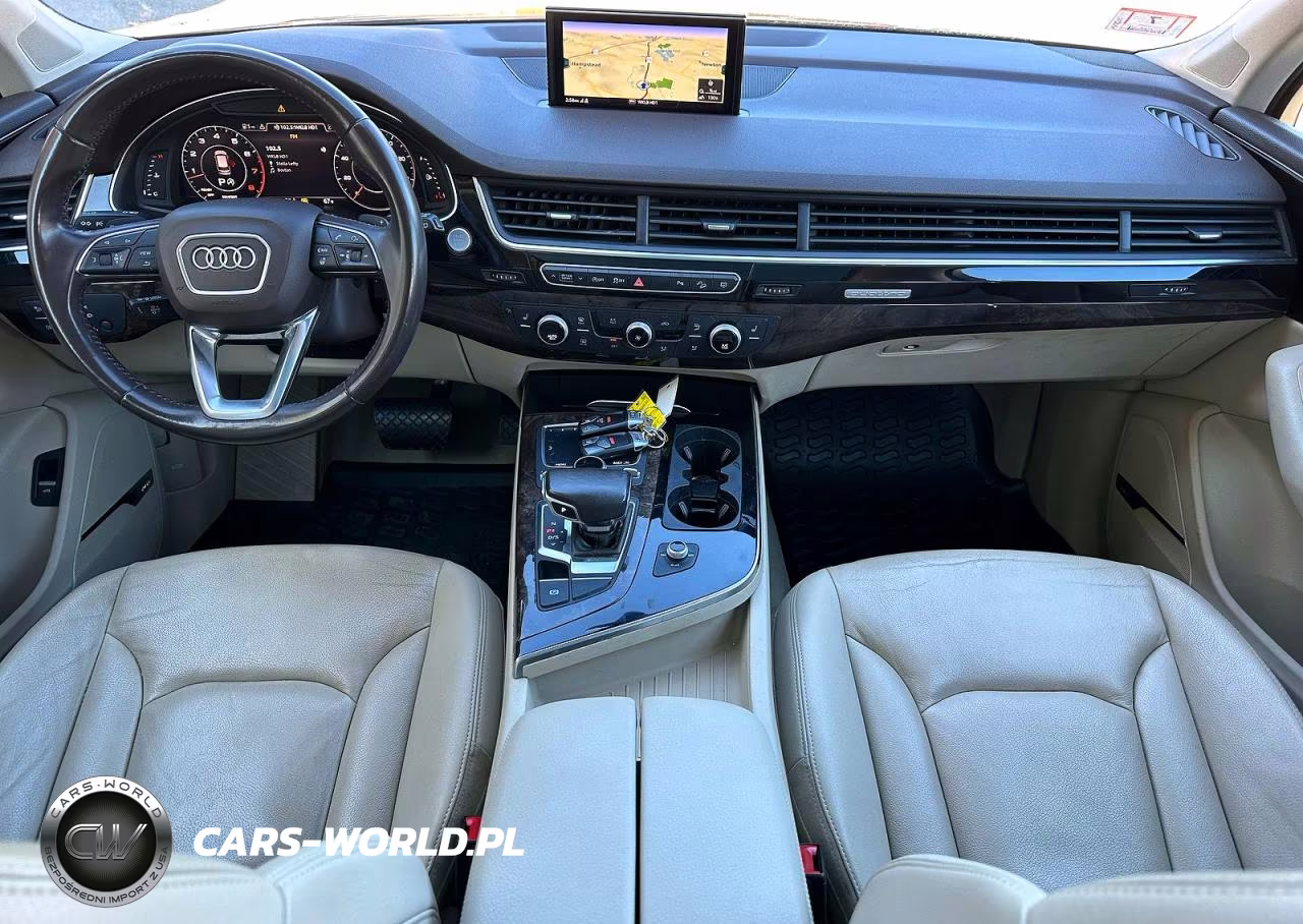 2019 Audi Q7 55 Premium VIN:WA1LAAF75KD033425 - 9