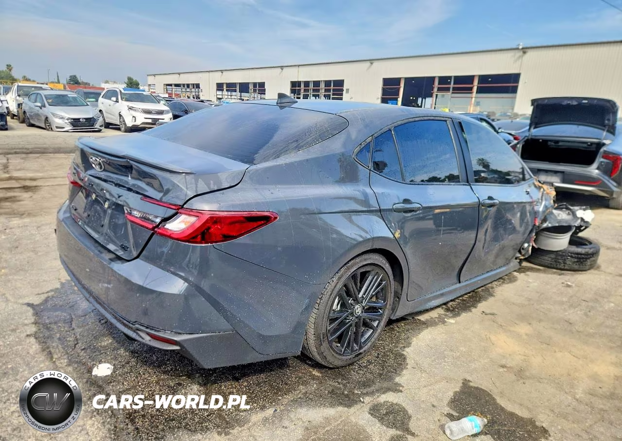 2025 Toyota Camry Se VIN:4T1DAACK1SU072639 - 3