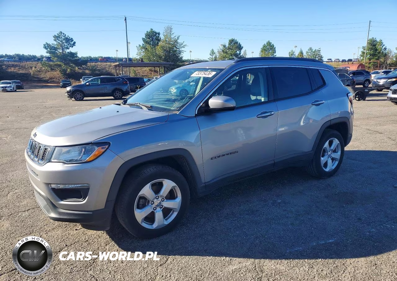 2018 Jeep Compass Latitude VIN:3C4NJCBB3JT293318 - 1