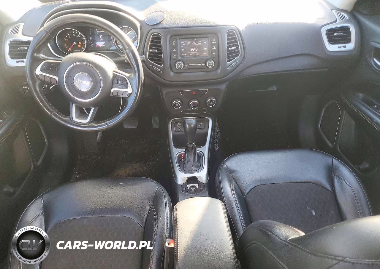 2018 Jeep Compass Latitude VIN:3C4NJCBB3JT293318 - 8