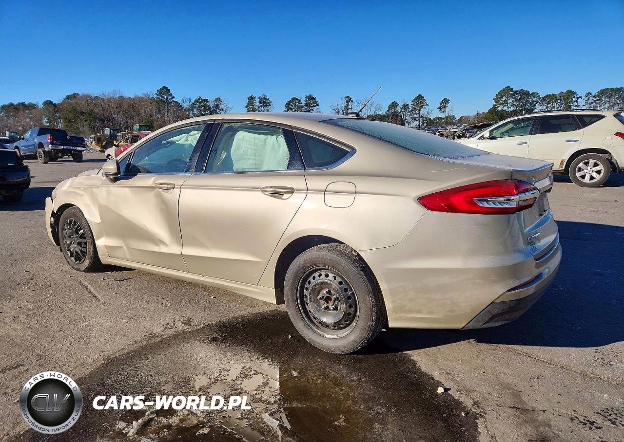2019 Ford Fusion S VIN:3FA6P0G78KR160354 - 2