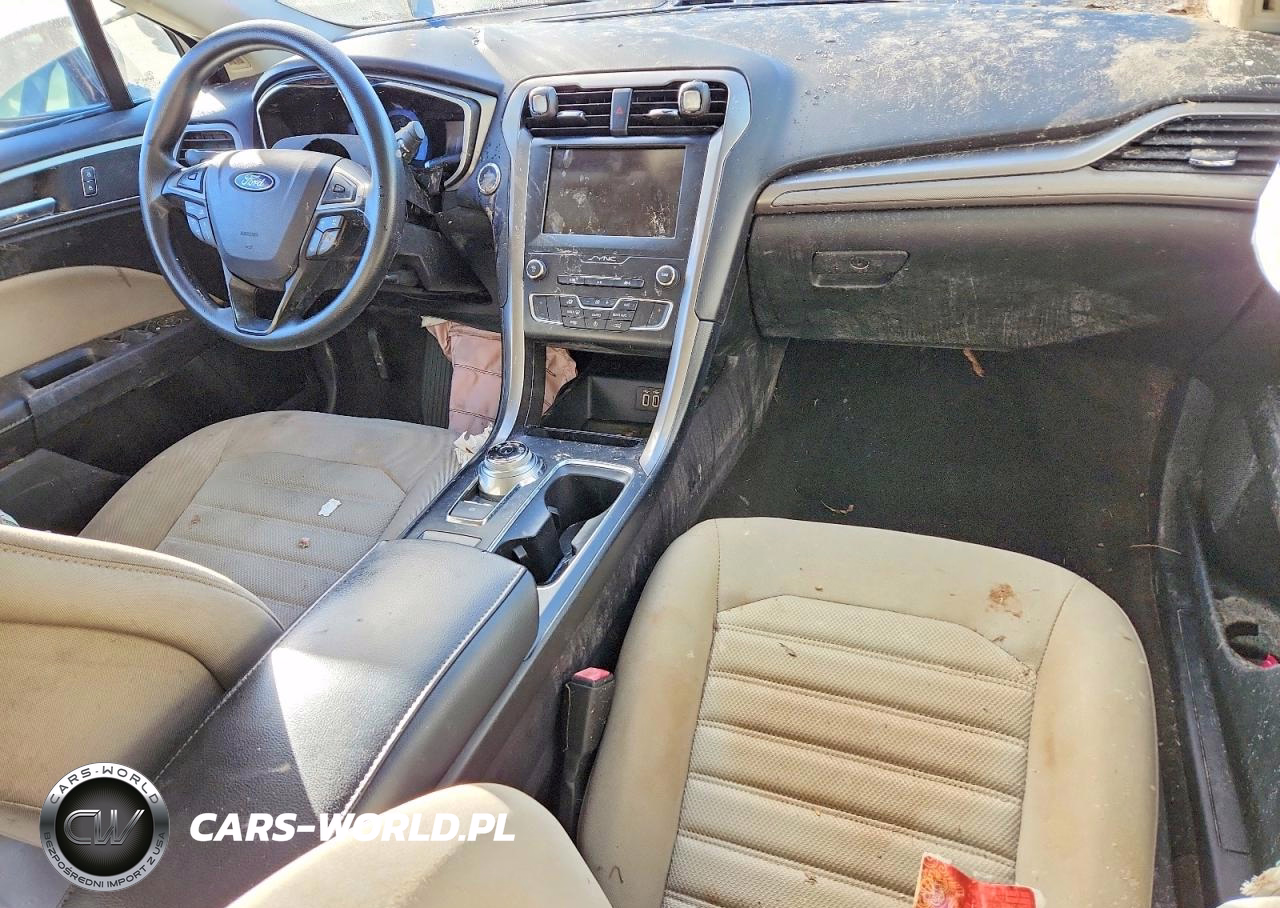 2019 Ford Fusion S VIN:3FA6P0G78KR160354 - 8