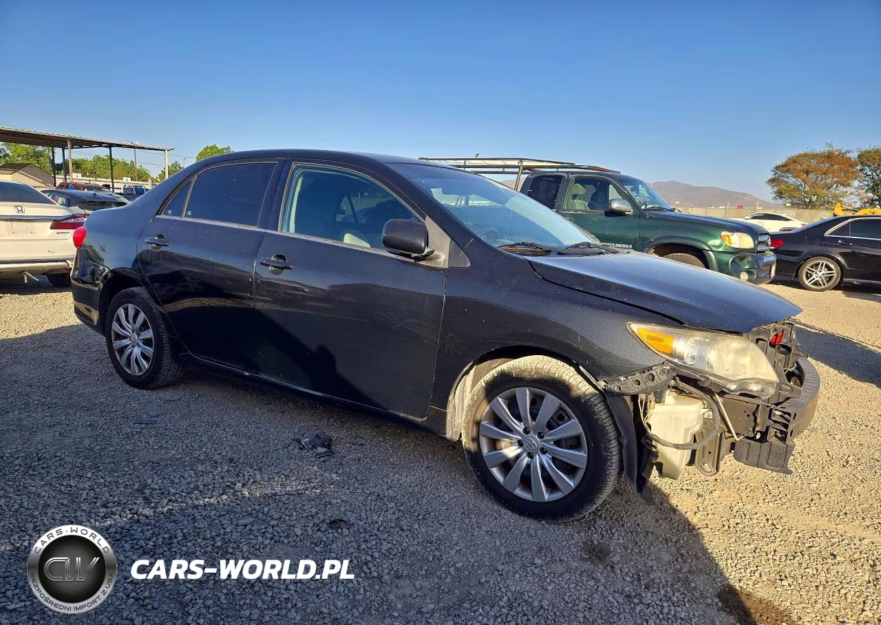2013 Toyota Corolla Le VIN:5YFBU4EE6DP137173 - 4