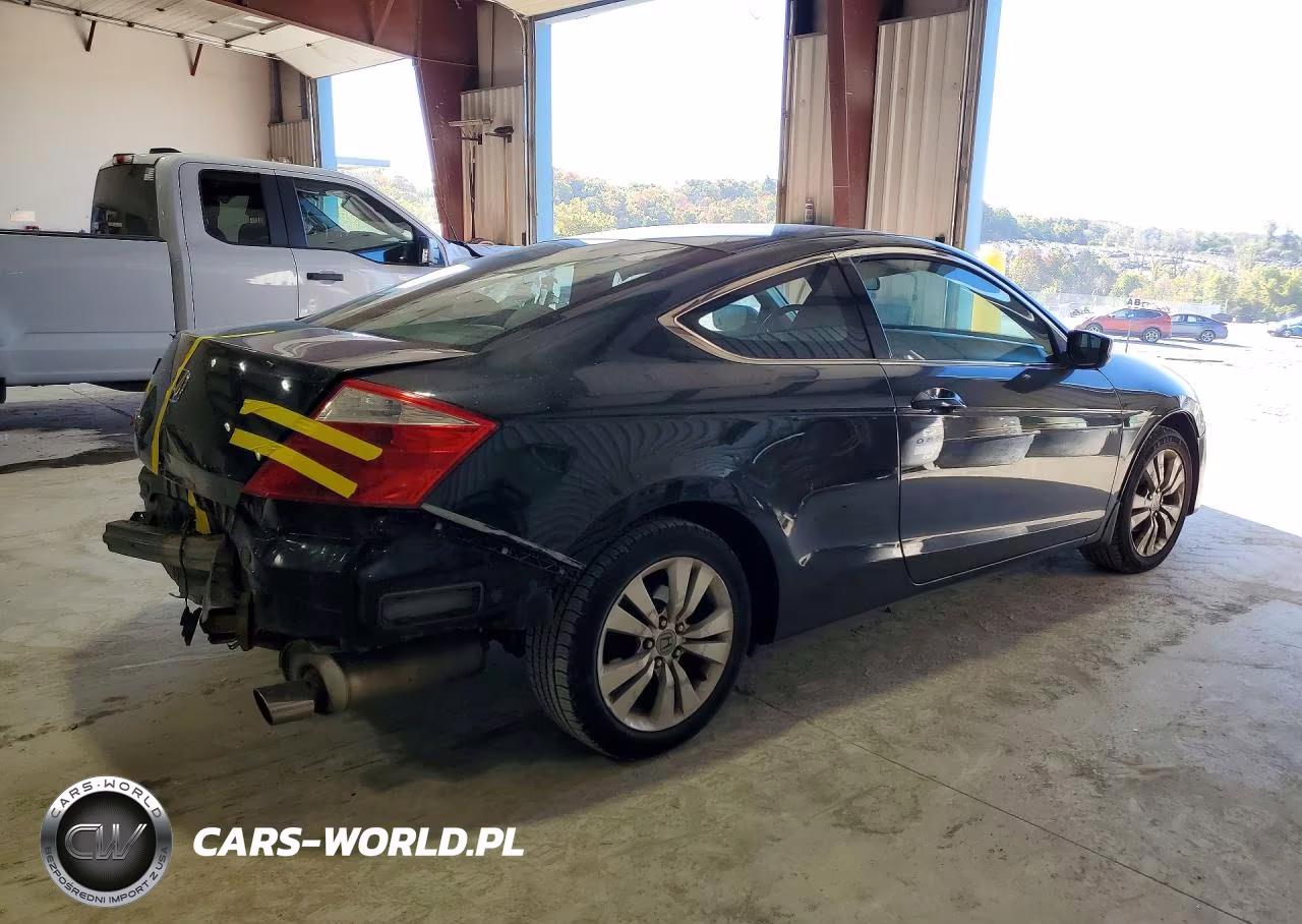 2010 Honda Accord VIN:1HGCS1B37AA014026 - 3