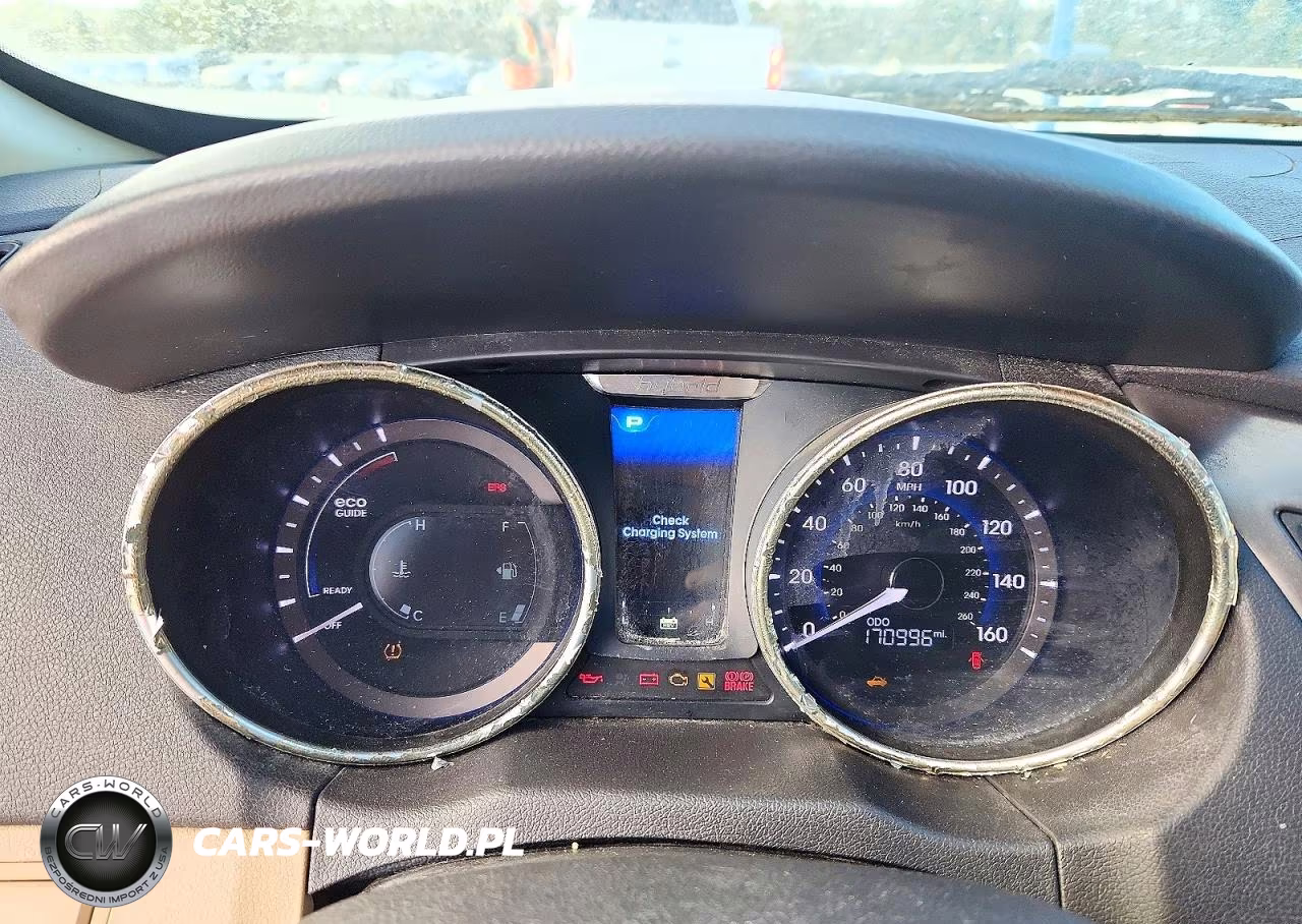 2012 Hyundai Sonata Hybrid VIN:KMHEC4A48CA023137 - 9