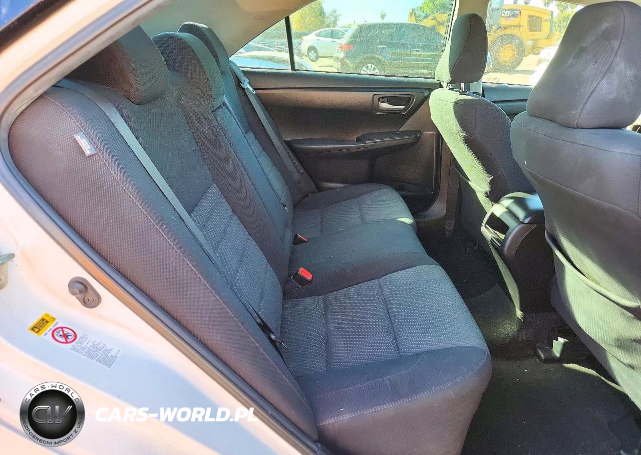 2015 Toyota Camry Hybrid Le VIN:4T1BD1FK0FU149145 - 10