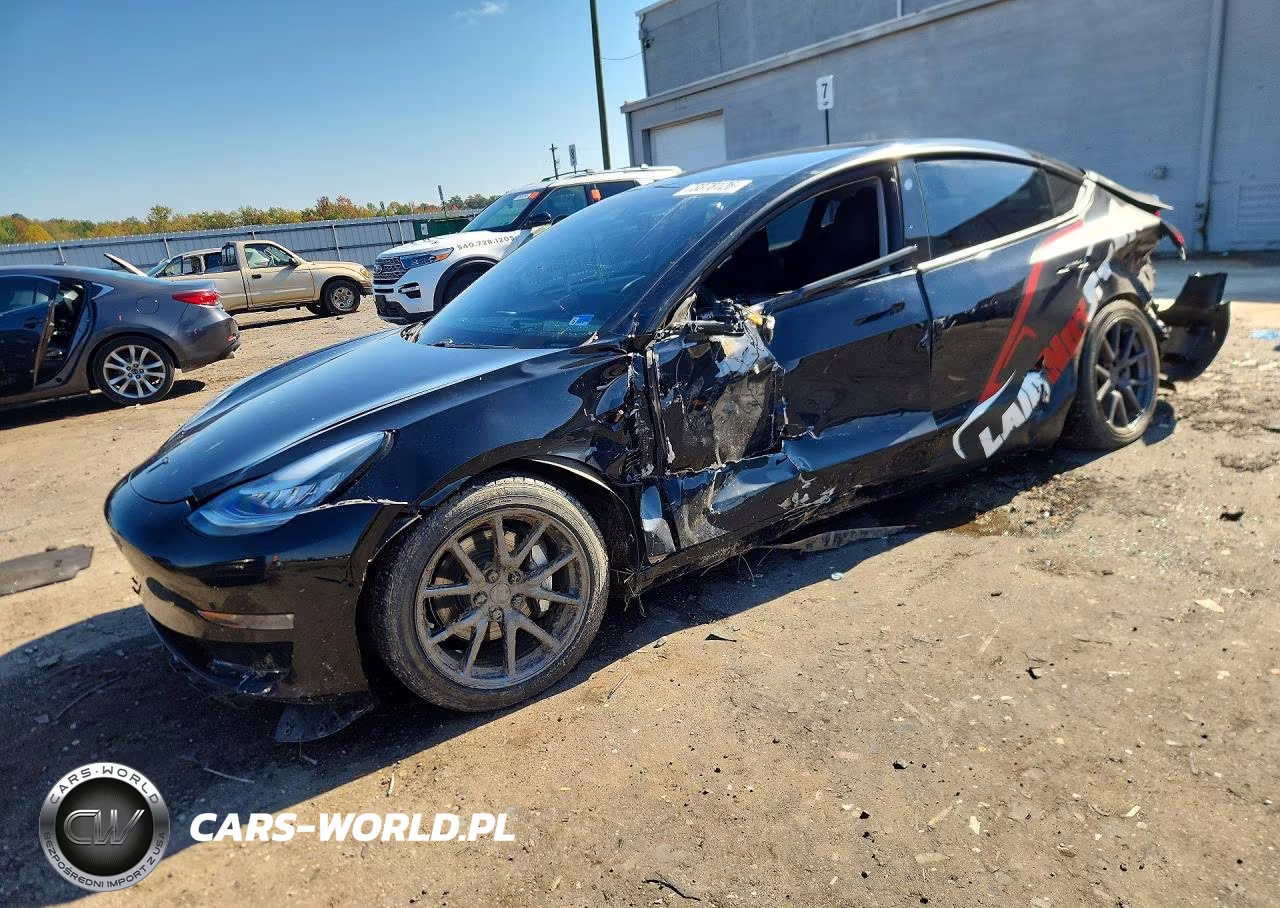 2019 Tesla Model 3 VIN:5YJ3E1EA9KF361818 - 1