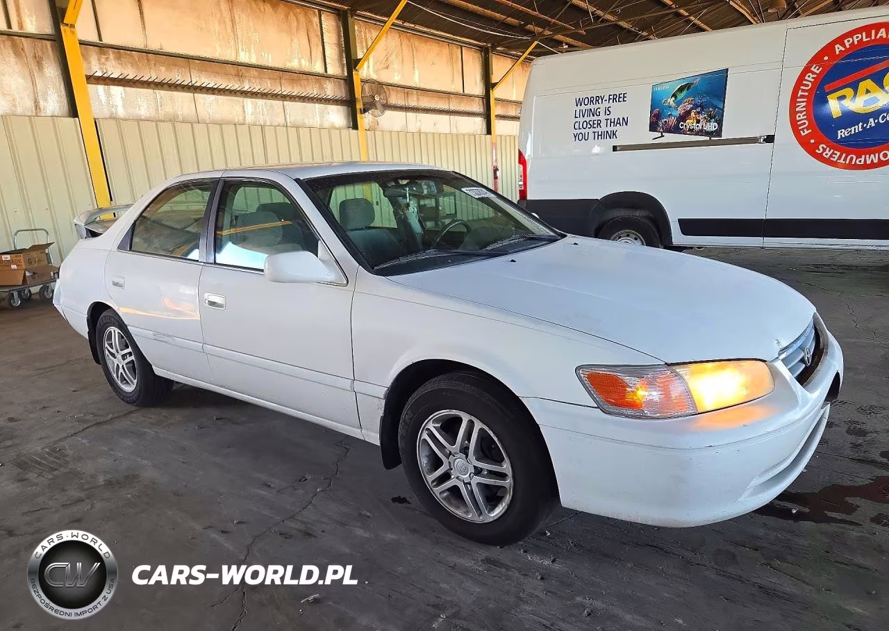 2001 Toyota Camry Le VIN:JT2BG22KX10557247 - 4